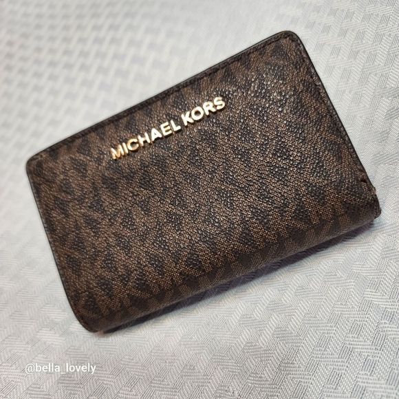Michael Kors Jet Set Travel PVC Signature Bifold Zip Coin Wallet Clutch Brown - Picture 1 of 14